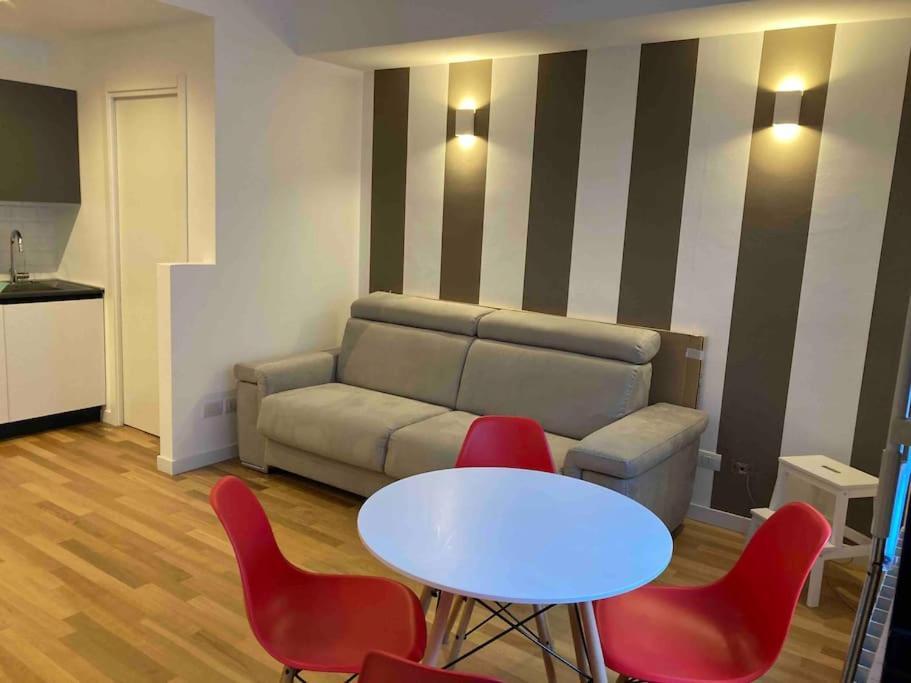 Villa Bilocale Zona Bocconi-Navigli Milano Esterno foto